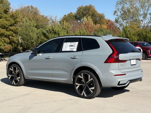 New 2026 Volvo XC60 B5 Ultra w/ Protection Package Premier image 9