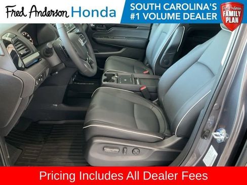 New 2026 Honda Odyssey Touring image 4