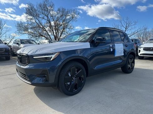 New 2026 Volvo XC40 B5 Ultra w/ Climate Package image 3