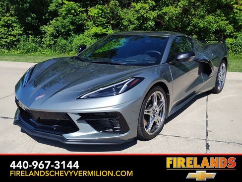 Used 2023 Chevrolet Corvette Stingray Premium Cpe w/ Z51 Performance Package RWD image 1