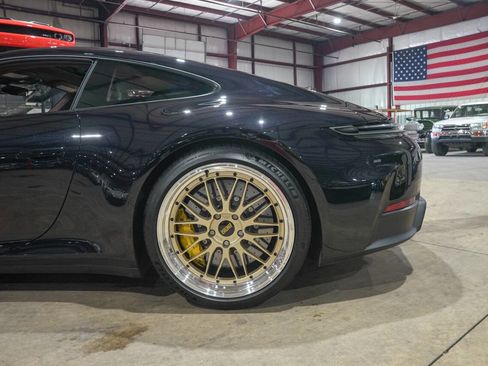Used 2025 Porsche 911 GTS image 5