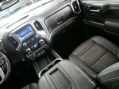 Used 2022 GMC Sierra 2500 Denali AWD/4WD image 11
