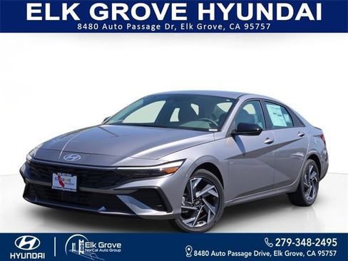 New 2025 Hyundai Elantra SEL image 1