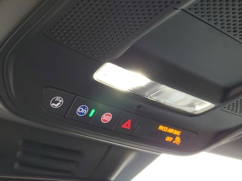 New 2026 Chevrolet Equinox EV LT image 18