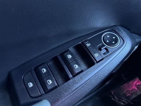 Used 2024 Kia Seltos SX image 22