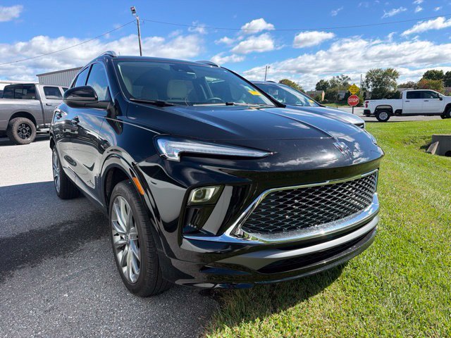 Used 2024 Buick Encore GX Avenir w/ Avenir Convenience Package AWD/4WD image 1