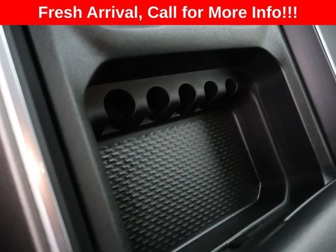 Used 2025 RAM 2500 Laramie AWD/4WD image 30