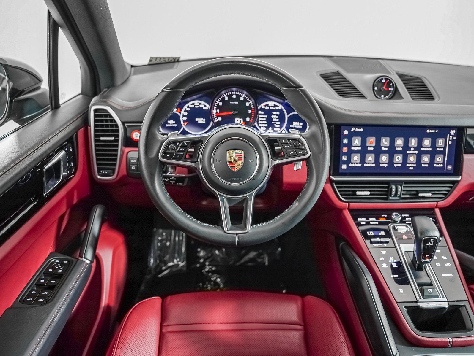 Certified 2023 Porsche Cayenne AWD/4WD image 16