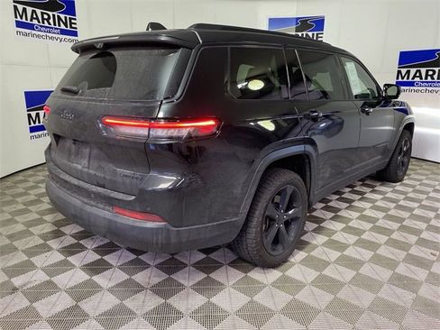 Used 2023 Jeep Grand Cherokee L Limited w/ Luxury Tech Group II image 16