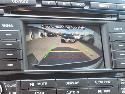 Used 2010 MAZDA CX-9 Touring w/ Moonroof & Bose Audio Pkg FWD image 8