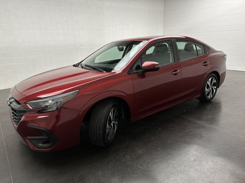 Used 2025 Subaru Legacy Premium AWD/4WD image 4