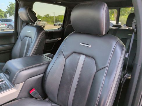 Used 2019 Ford F150 Platinum w/ Equipment Group 701A Luxury AWD/4WD image 27