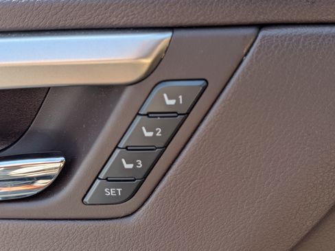 Used 2020 Lexus RX 450h AWD w/ Premium Package image 21