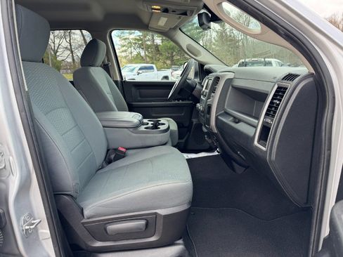 Used 2016 RAM 1500 ST w/ SXT Appearance Group image 18