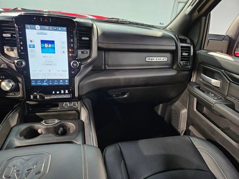 Used 2024 RAM 2500 Rebel AWD/4WD image 11