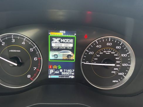 Used 2022 Subaru Crosstrek 2.5i Sport w/ Moonroof Package image 32