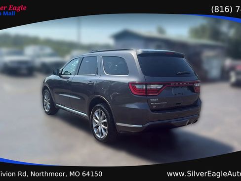 Used 2019 Dodge Durango SXT AWD/4WD image 3