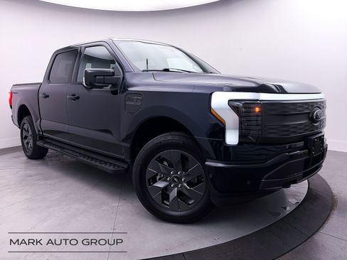 Used 2023 Ford F150 Lightning Lariat w/ Equipment Group 511A High image 1