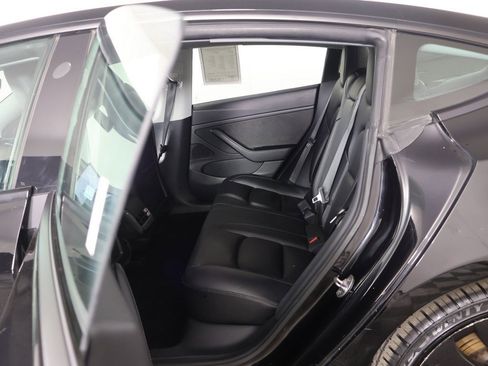 Used 2021 Tesla Model 3 Performance image 32