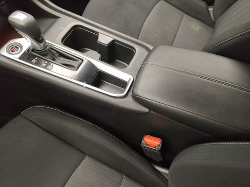 Used 2022 Nissan Sentra SV image 26