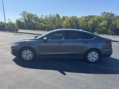 Used 2020 Ford Fusion S image 4