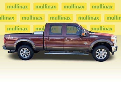 Used 2016 Ford F250 Lariat w/ Lariat Interior Package image 2