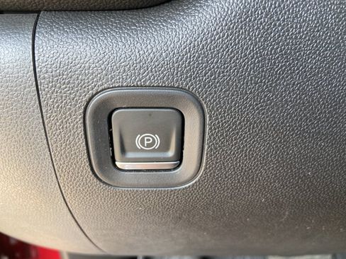 Used 2022 GMC Sierra 1500 Denali w/ Driver Alert Package II AWD/4WD image 49