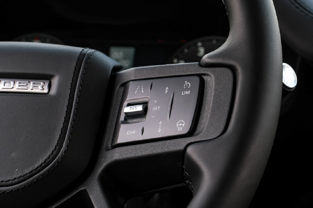 New 2026 Land Rover Defender 110 X AWD/4WD image 24
