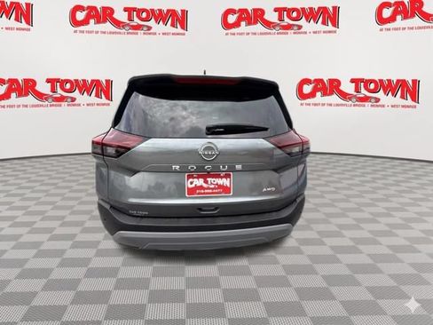 Used 2023 Nissan Rogue S AWD/4WD image 16