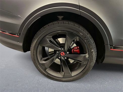 Used 2023 Bentley Bentayga Extended Wheelbase image 8