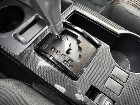 Used 2024 Toyota 4Runner TRD Off-Road AWD/4WD image 24