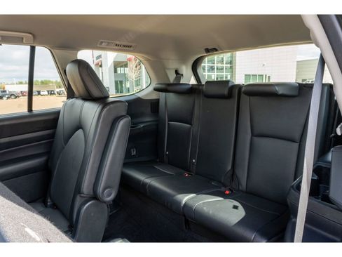 Used 2025 Toyota Grand Highlander XLE image 14
