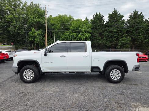 Used 2024 Chevrolet Silverado 2500 LTZ w/ LTZ Plus Package AWD/4WD image 6