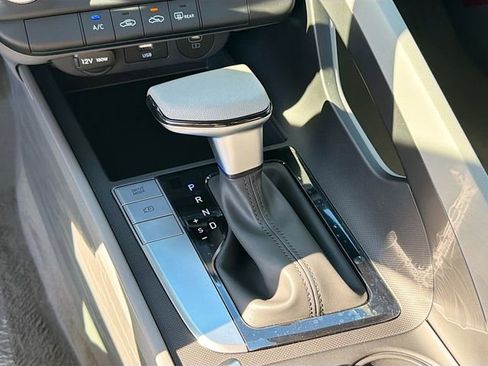 New 2026 Hyundai Elantra SE FWD image 16