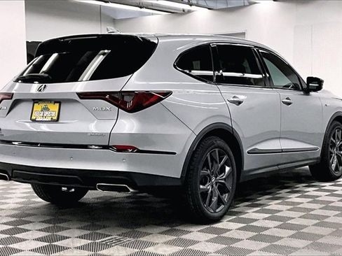 Used 2022 Acura MDX A-Spec image 12