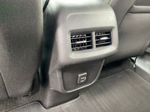 Certified 2024 Chevrolet Equinox LT image 18