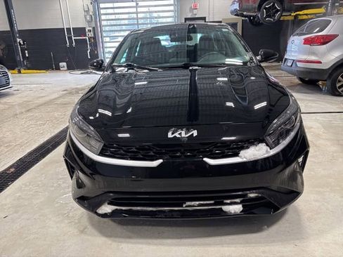 Certified 2023 Kia Forte LXS w/ LXS Technology Package image 2