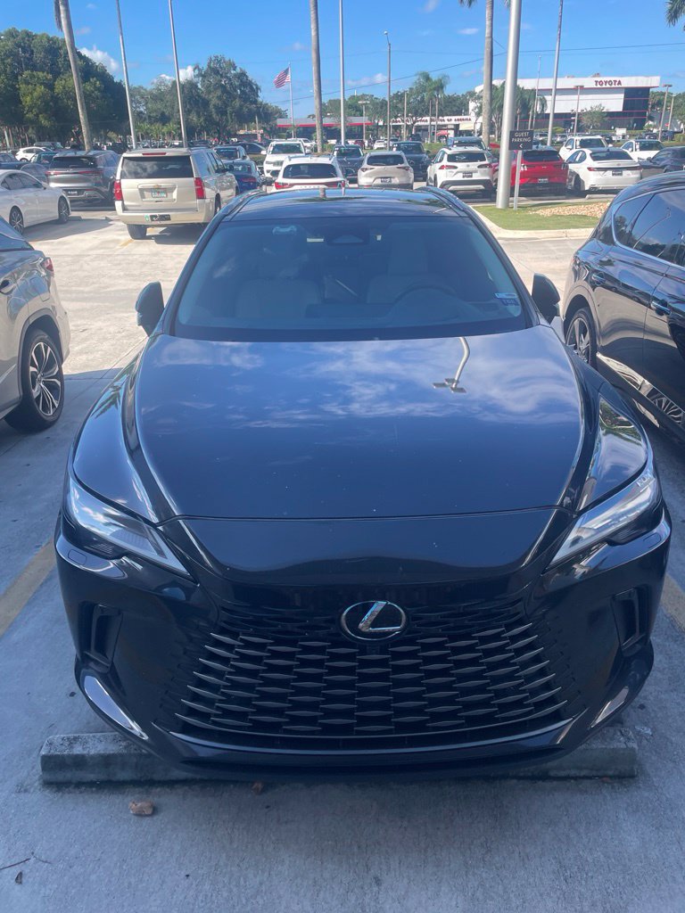 Used 2023 Lexus RX 350 FWD w/ Cold Area Package image 7