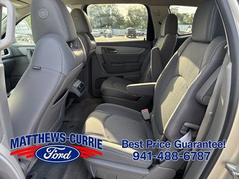 Used 2016 Chevrolet Traverse LT FWD image 12