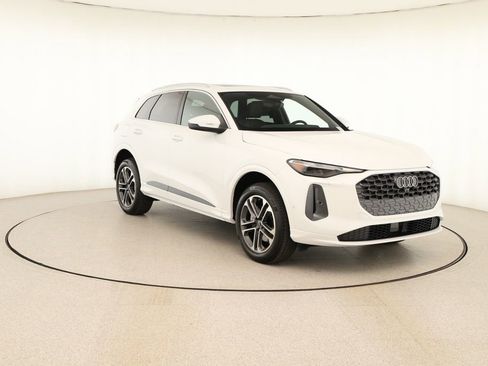 New 2025 Audi Q5 Premium image 10