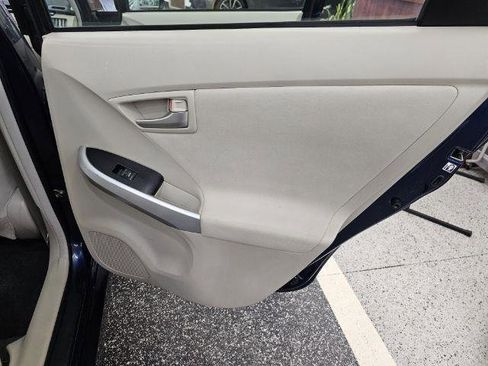 Used 2014 Toyota Prius Three image 28