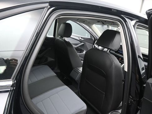 New 2026 Volkswagen Jetta SE image 43