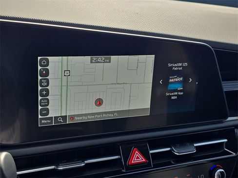 New 2025 Kia Niro EX w/ EX Cold Weather Package image 23