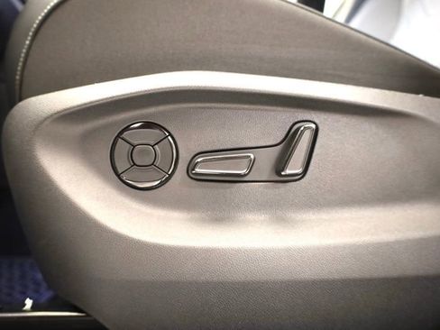 New 2026 Volkswagen Tiguan SE R-Line AWD/4WD image 11