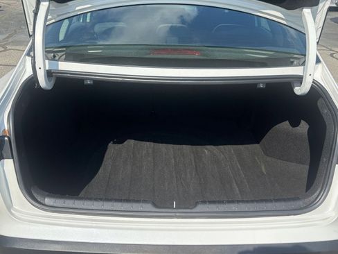 Used 2025 Kia K4 LXS image 31