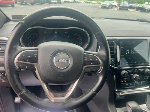 Used 2020 Jeep Grand Cherokee Altitude AWD/4WD image 26