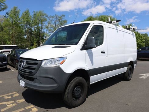 Used 2022 Mercedes-Benz Sprinter 2500 image 1