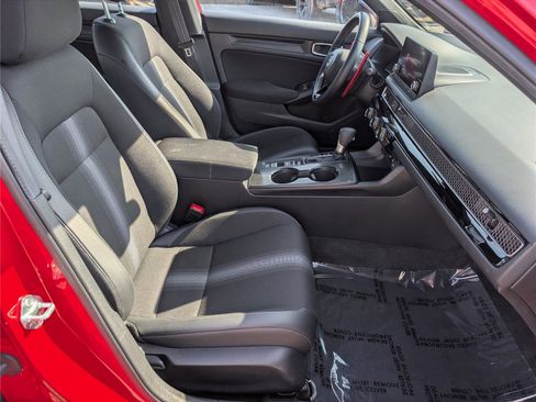 Used 2025 Honda Civic Sport image 11