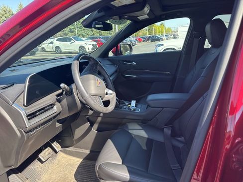 Used 2024 Cadillac XT4 Sport w/ Cold Weather Package AWD/4WD image 10