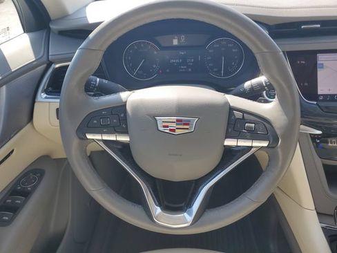 Certified 2024 Cadillac XT6 Premium Luxury w/ LPO, Floor Liner Package AWD/4WD image 31